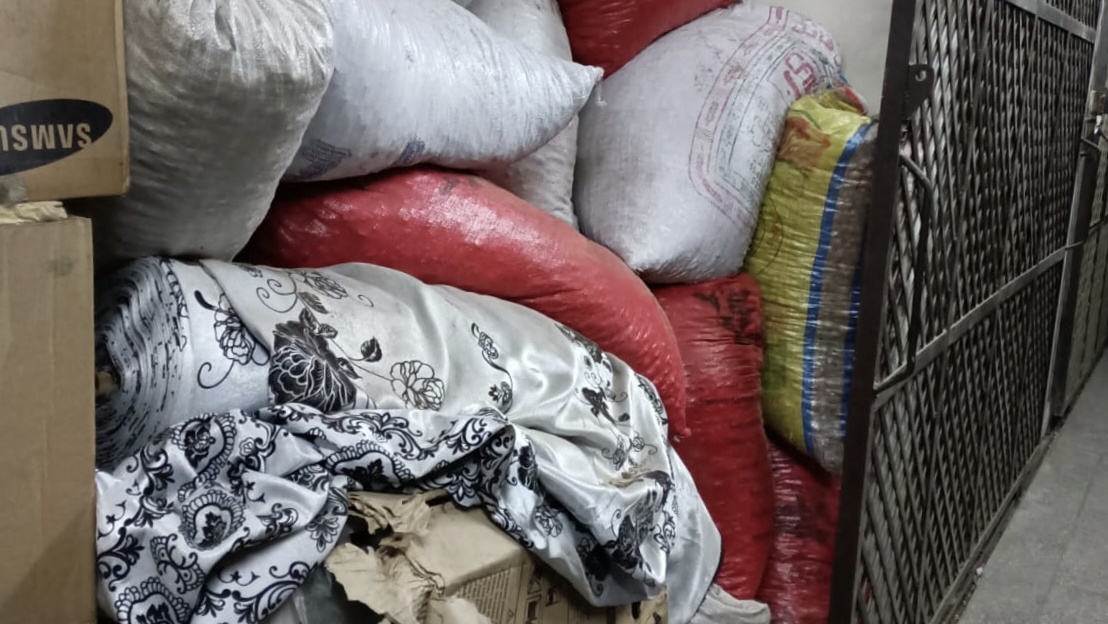 Customs Intelligence Rawalpindi raids and seizes warehouse of smuggled goods