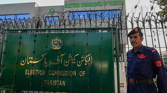 ECP strikes back after PTI looks to ‘batsman’