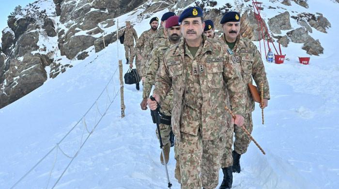 In LoC trip, COAS says ‘any aggression to be responded with full military might’