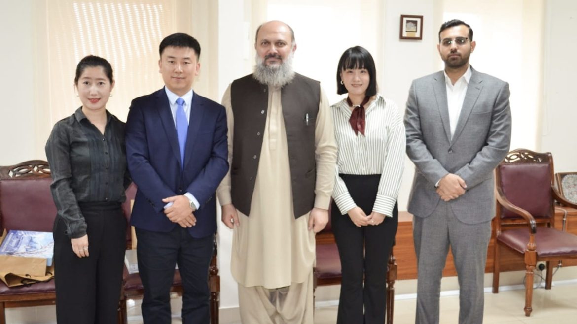 Alibaba.Com Delegation Meets Commerce Minister to Boost E-commerce