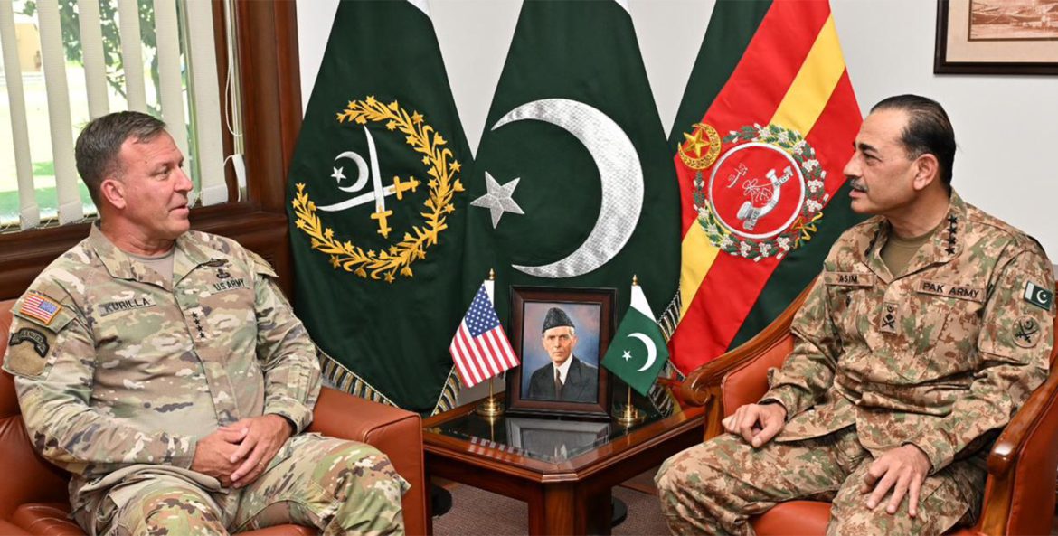 US CENTCOM commander, Pakistan Army chief discuss joint training, regional security