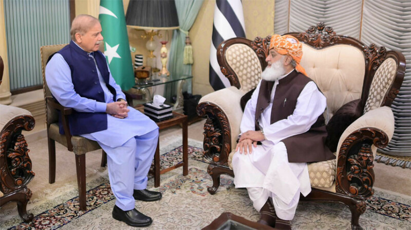 PM Shehbaz meets Fazl, proposes formation of committee for political dialogue