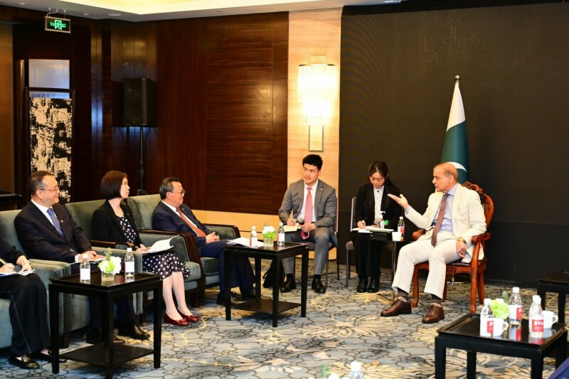 PM Shehbaz tells Chinese investors Pakistan taking measures to improve governance