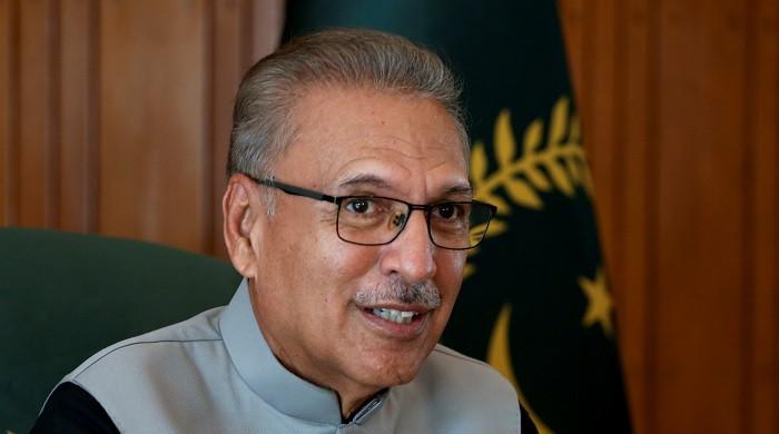 Ban on PTI: Arif Alvi takes a ‘horsey’ jibe at information minister Tarar