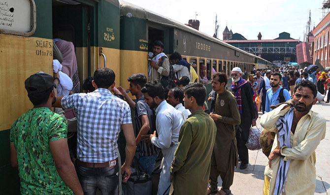 Pakistan Railways offers 50 percent discount on fare to persons with disabilities 