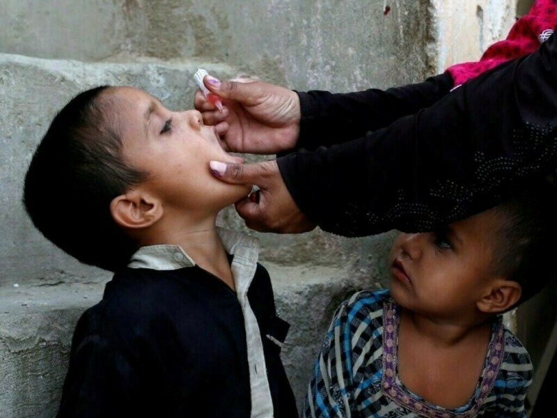 Pakistan police go on strike in Peshawar after attacks on polio vaccination teams