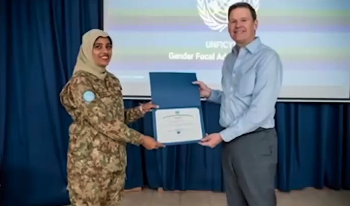 Two Pakistani women military peacekeepers receive UN Gender Advocacy Award