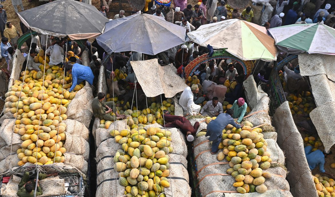 Pakistan’s current account surplus hits $349 million in October, signaling economic turnaround