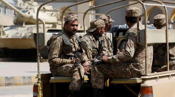 12 security personnel martyred in Bannu suicide attack