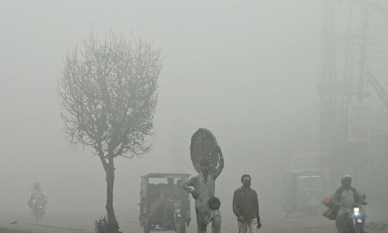 People in smog-shrouded Punjab pray for rain